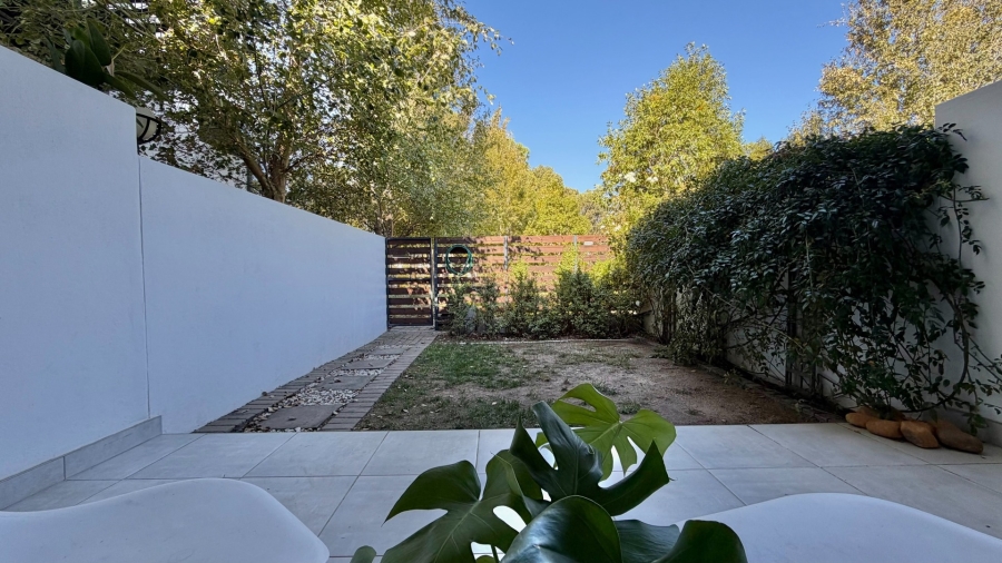 1 Bedroom Property for Sale in Paardevlei Western Cape
